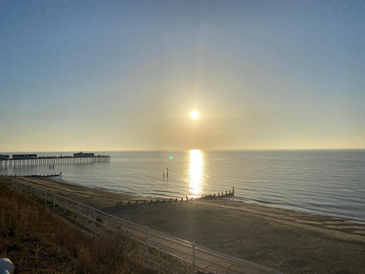 Вилла Northcliffe, Southwold Seafront Sleeps 14 Экстерьер фото