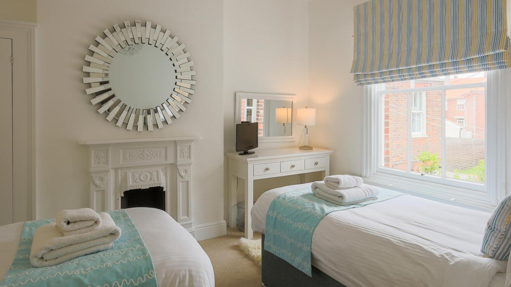 Вилла Northcliffe, Southwold Seafront Sleeps 14 Экстерьер фото